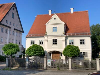 heute Trachtenkultur-Beratung des Bezirk Schwabens